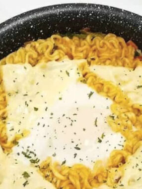 Jhanvi Kapoor's Spicy Noodle Delight