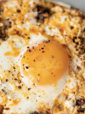 Garlic Chilli Butter Fried Eggs